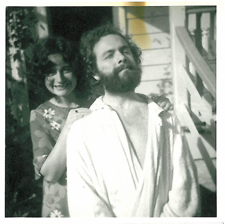 A logician, a model and a dressing-gown